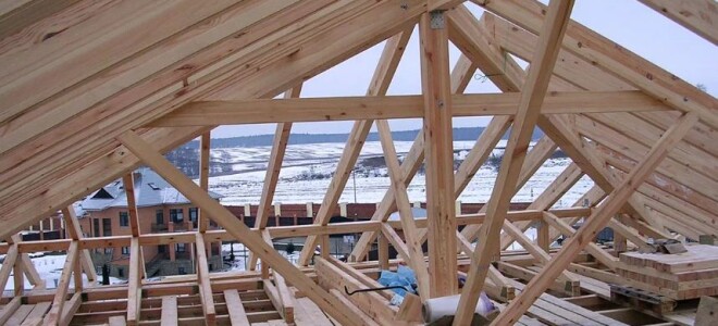 Преимуществах крыш с деревянными дощатыми стропилами