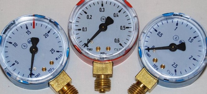 Использование манометров специального назначения
